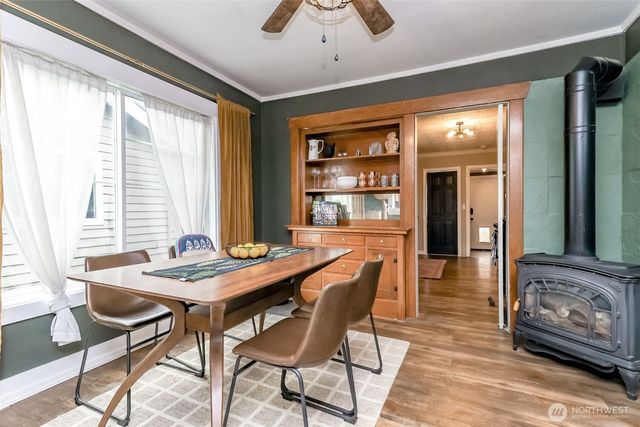 516 6th Street NW, Puyallup, WA 98371