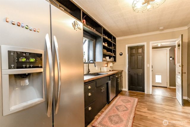 516 6th Street NW, Puyallup, WA 98371