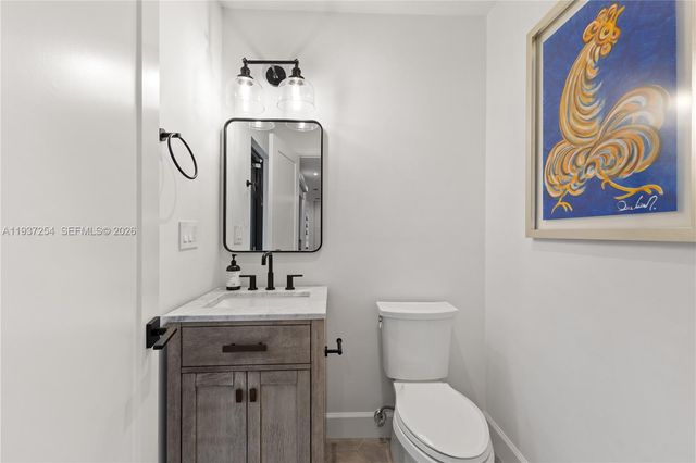 800 NE 72nd St, Miami, FL 33138