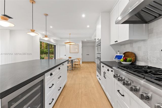 800 NE 72nd St, Miami, FL 33138