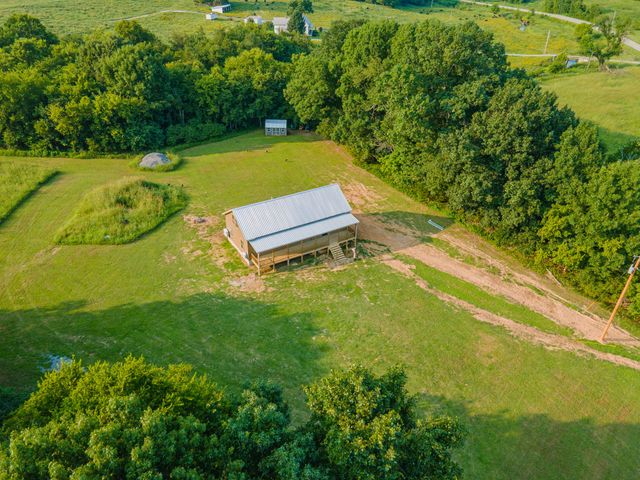 3247 Springplace Rd, Lewisburg, TN 37091