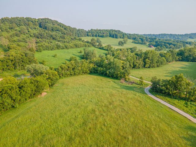 3247 Springplace Rd, Lewisburg, TN 37091