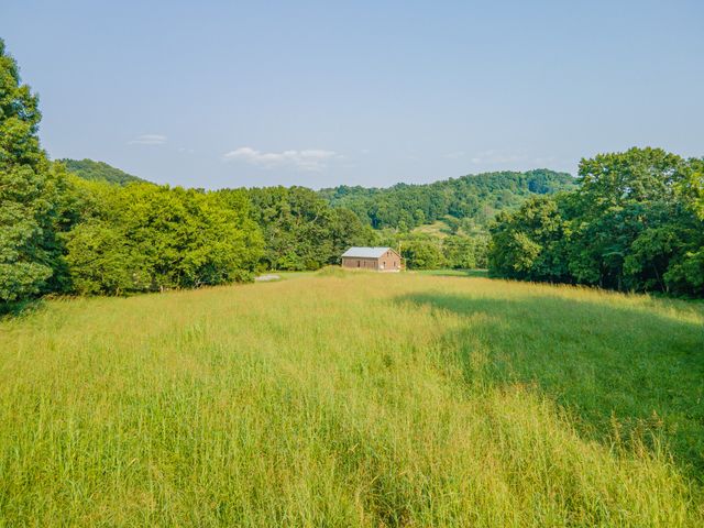 3247 Springplace Rd, Lewisburg, TN 37091
