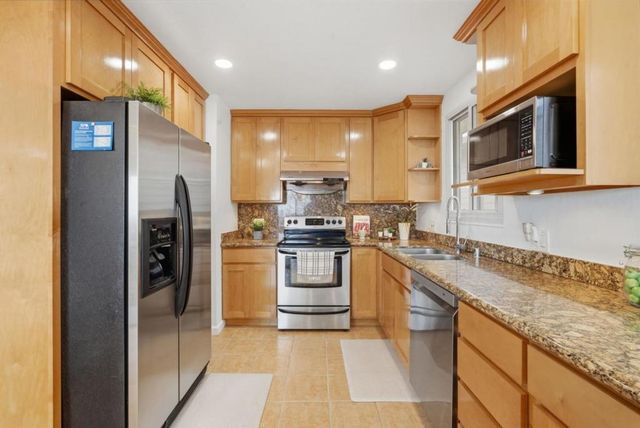 104 N Lycett Street, Daly City, CA 94015
