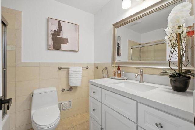 104 N Lycett Street, Daly City, CA 94015
