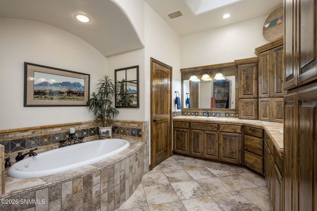 8243 Degas Drive, Las Cruces, NM 88007