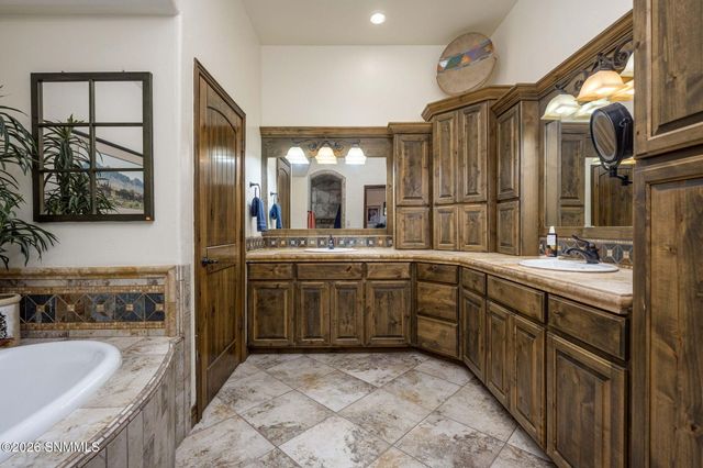 8243 Degas Drive, Las Cruces, NM 88007