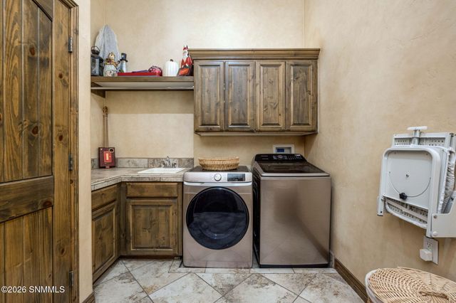 8243 Degas Drive, Las Cruces, NM 88007