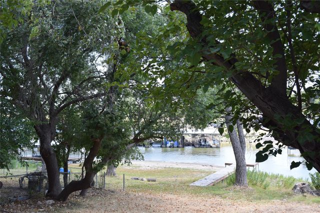 120 Marina View Court, Weatherford, TX 76087