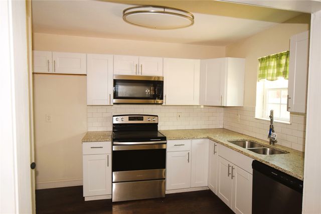 120 Marina View Court, Weatherford, TX 76087
