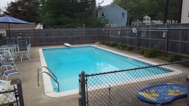 31 Kalmia Rd, Holbrook, MA 02343