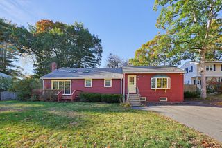 31 Kalmia Rd, Holbrook, MA 02343