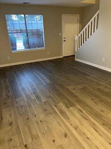 3743 Oakwood Hills Drive, Oakwood, GA 30566