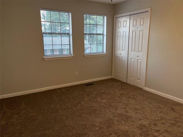 3743 Oakwood Hills Drive, Oakwood, GA 30566