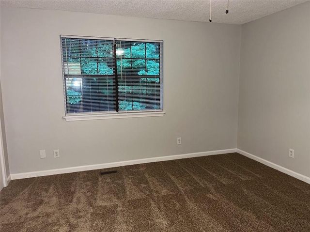 3743 Oakwood Hills Drive, Oakwood, GA 30566