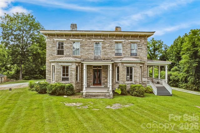 31 Meadows Blake House Lane, Fletcher, NC 28732