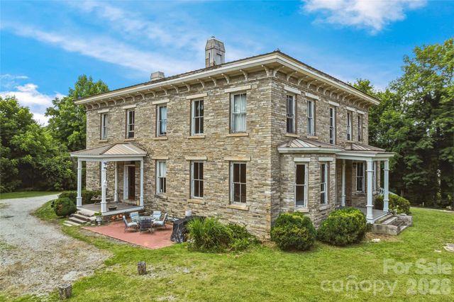 31 Meadows Blake House Lane, Fletcher, NC 28732