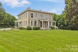 31 Meadows Blake House Lane, Fletcher, NC 28732