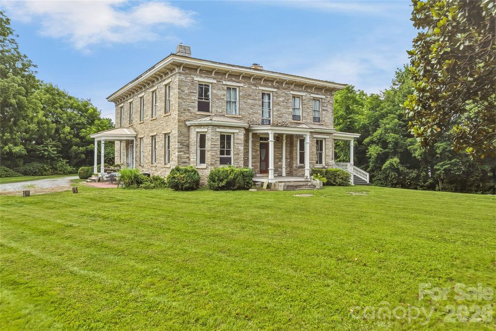 31 Meadows Blake House Lane, Fletcher, NC 28732