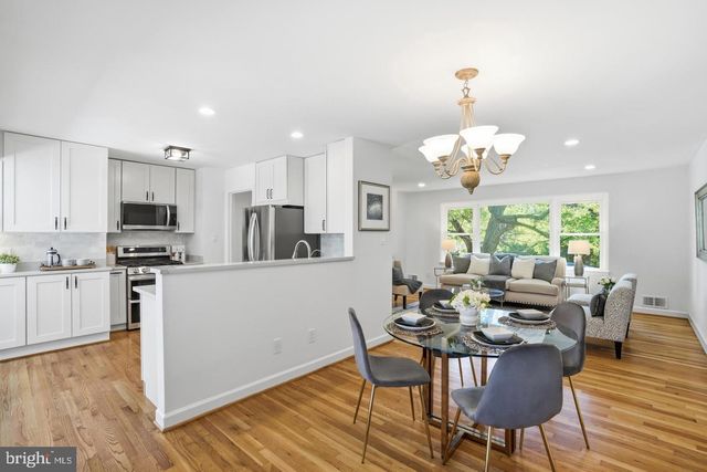 8410 BOUND BROOK LN, Alexandria, VA 22309