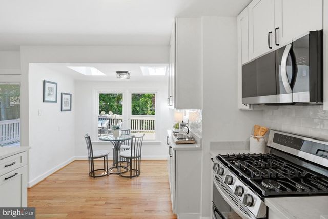 8410 BOUND BROOK LN, Alexandria, VA 22309