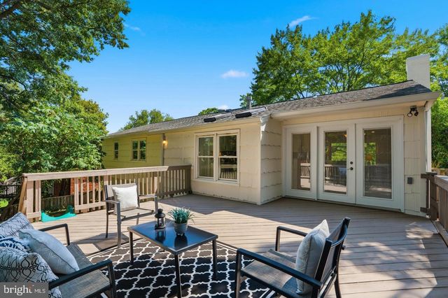 8410 BOUND BROOK LN, Alexandria, VA 22309