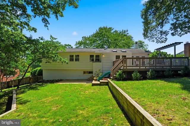 8410 BOUND BROOK LN, Alexandria, VA 22309