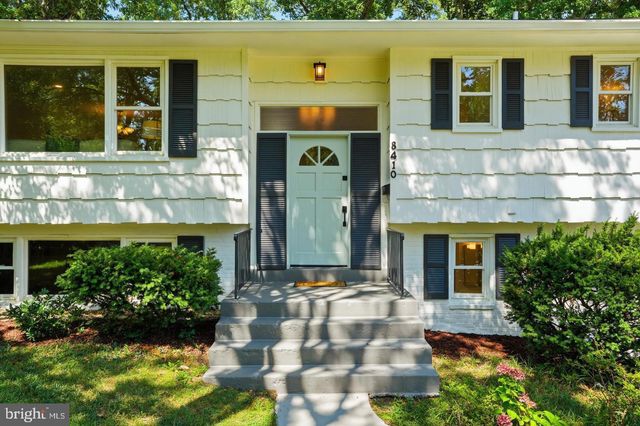 8410 BOUND BROOK LN, Alexandria, VA 22309