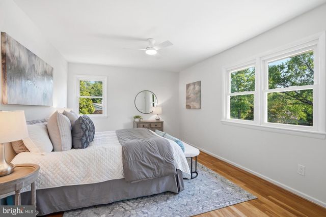8410 BOUND BROOK LN, Alexandria, VA 22309