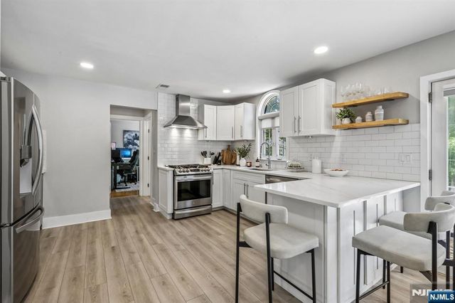 745 Gettysburg Place, Paramus, NJ 07652