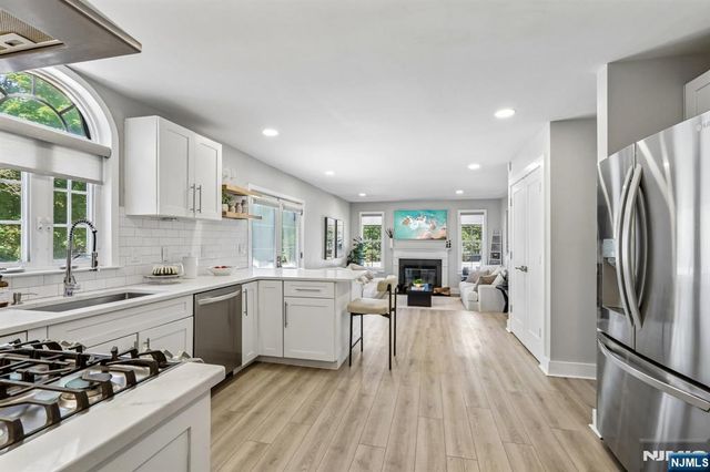 745 Gettysburg Place, Paramus, NJ 07652
