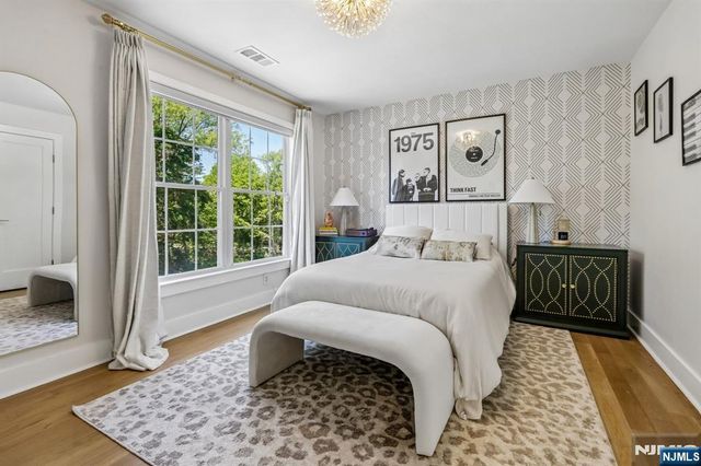 745 Gettysburg Place, Paramus, NJ 07652