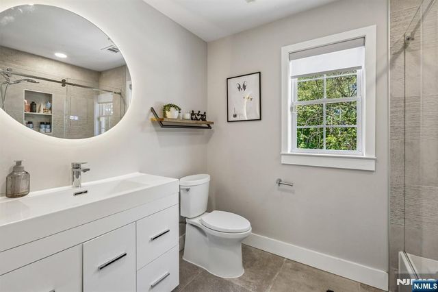 745 Gettysburg Place, Paramus, NJ 07652