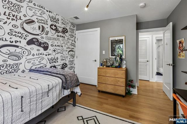 745 Gettysburg Place, Paramus, NJ 07652