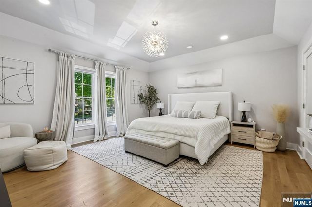 745 Gettysburg Place, Paramus, NJ 07652