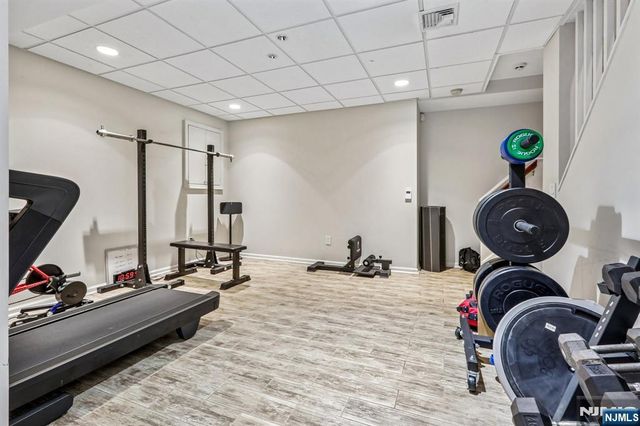 745 Gettysburg Place, Paramus, NJ 07652