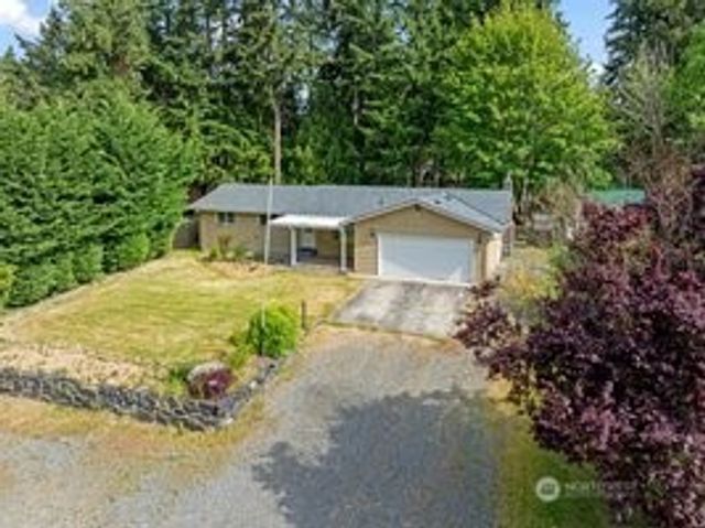 18707 59th Street E, Bonney Lake, WA 98391