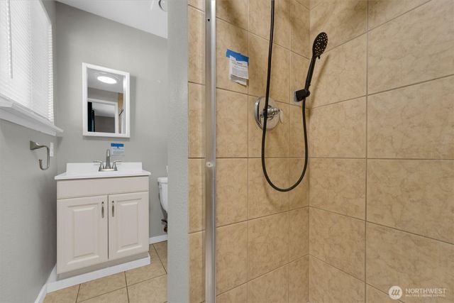 18707 59th Street E, Bonney Lake, WA 98391
