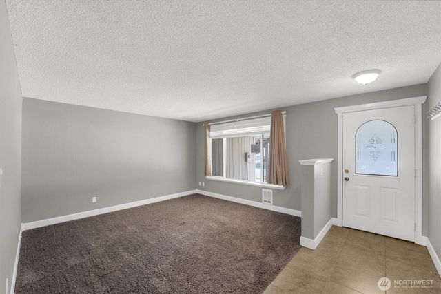 18707 59th Street E, Bonney Lake, WA 98391