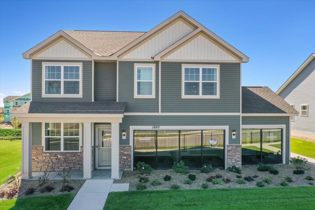 1860 Rainier Drive, Shakopee, MN 55379 — exterior