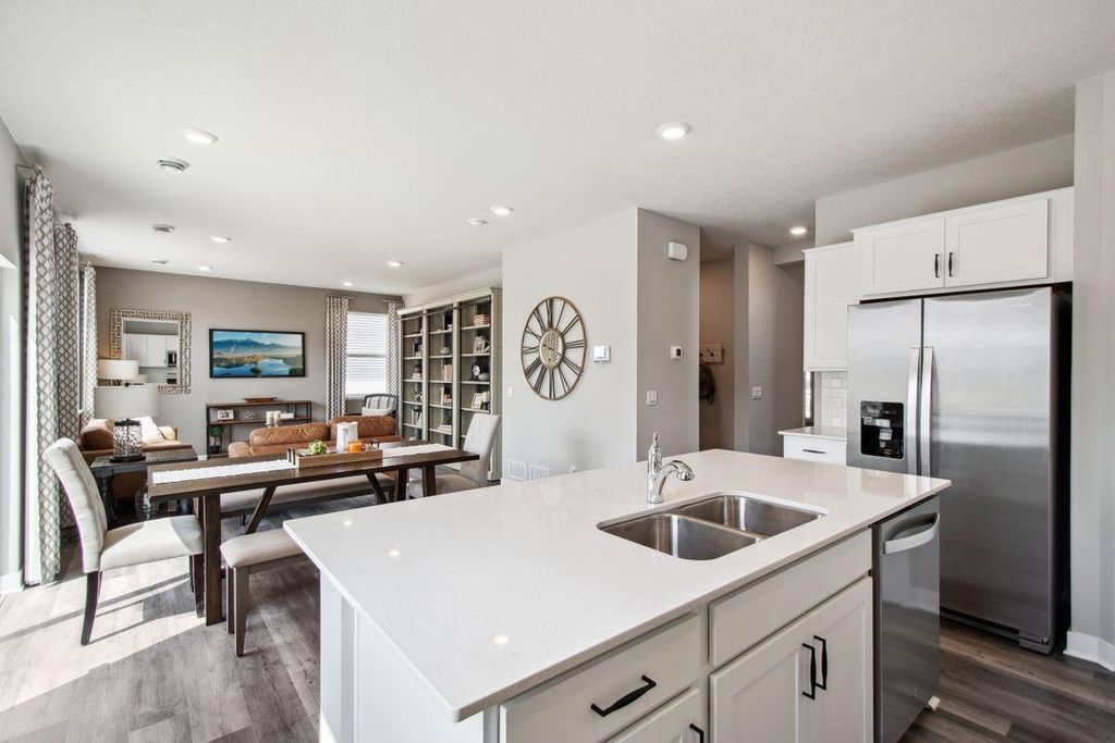 1860 Rainier Drive, Shakopee, MN 55379 — photo 5