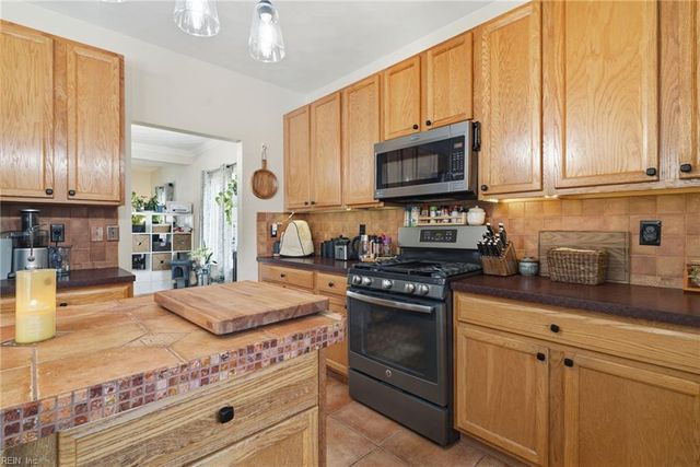 904 Laconia CT, Virginia Beach, VA 23464