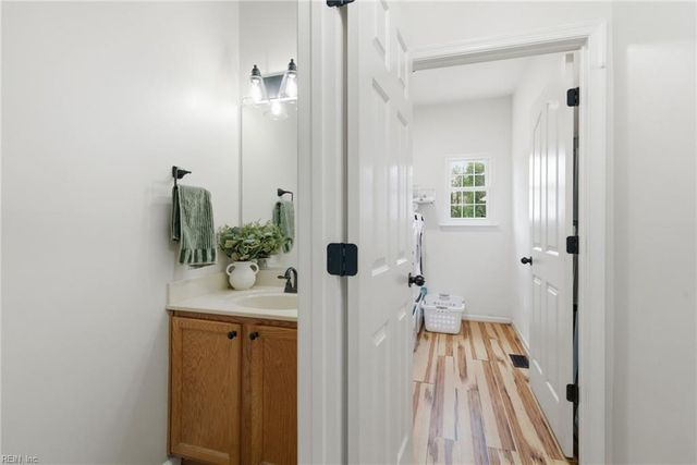 904 Laconia CT, Virginia Beach, VA 23464