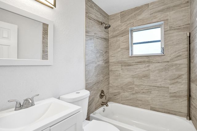 229 NE 26th Court, Pompano Beach, FL 33064