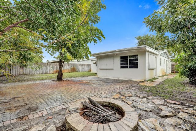 229 NE 26th Court, Pompano Beach, FL 33064