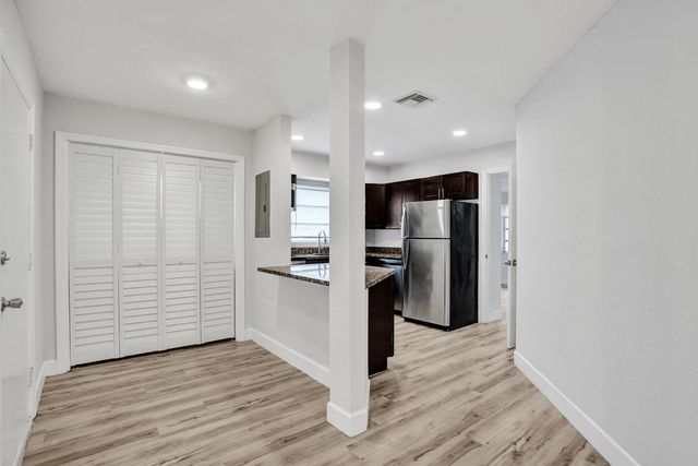 229 NE 26th Court, Pompano Beach, FL 33064