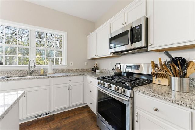 2730 Spindletop Lane NW, Kennesaw, GA 30144