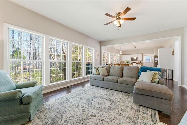 2730 Spindletop Lane NW, Kennesaw, GA 30144