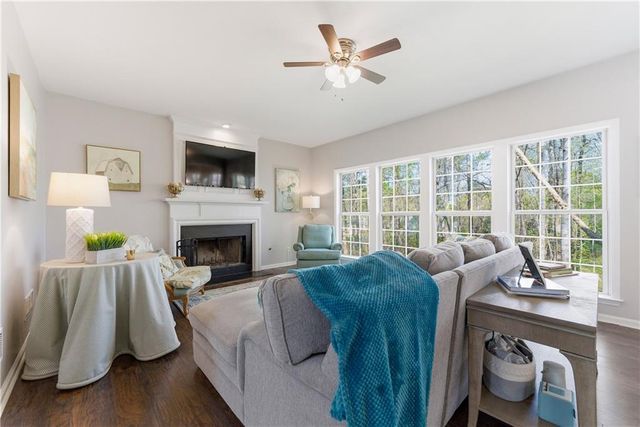 2730 Spindletop Lane NW, Kennesaw, GA 30144