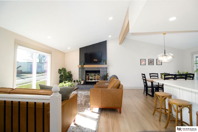 306 S Polk Street, Papillion, NE 68046